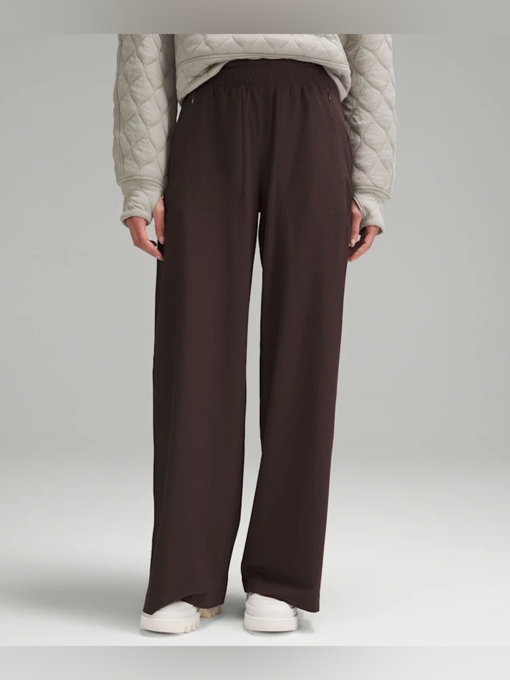 NWT Lululemon Swift Mid-Rise Wide-Leg Pant